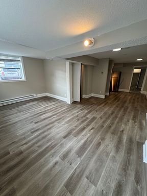 Oak Grove Downtown | 1 Bedroom Large - 225-233 Oak Grove – photo 1