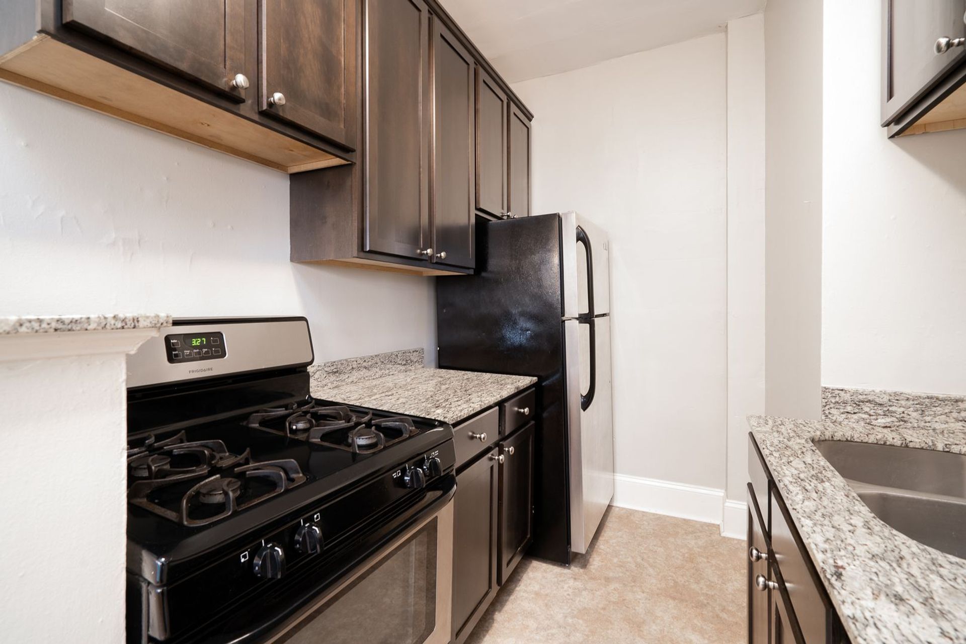 Minneapolis Apartment: 125 Oak Grove St