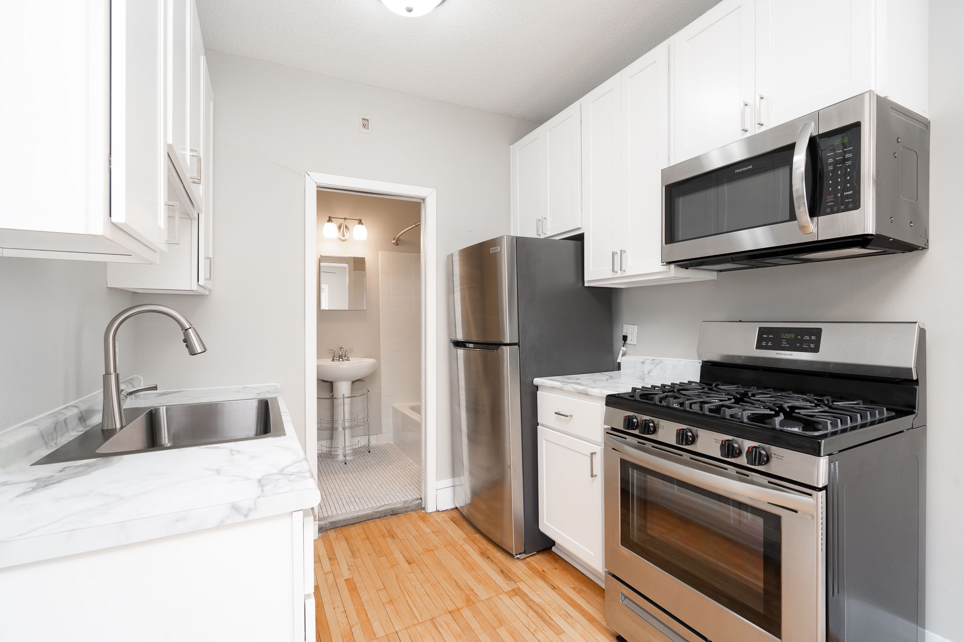 Minneapolis Apartment: 116 Oak Grove St