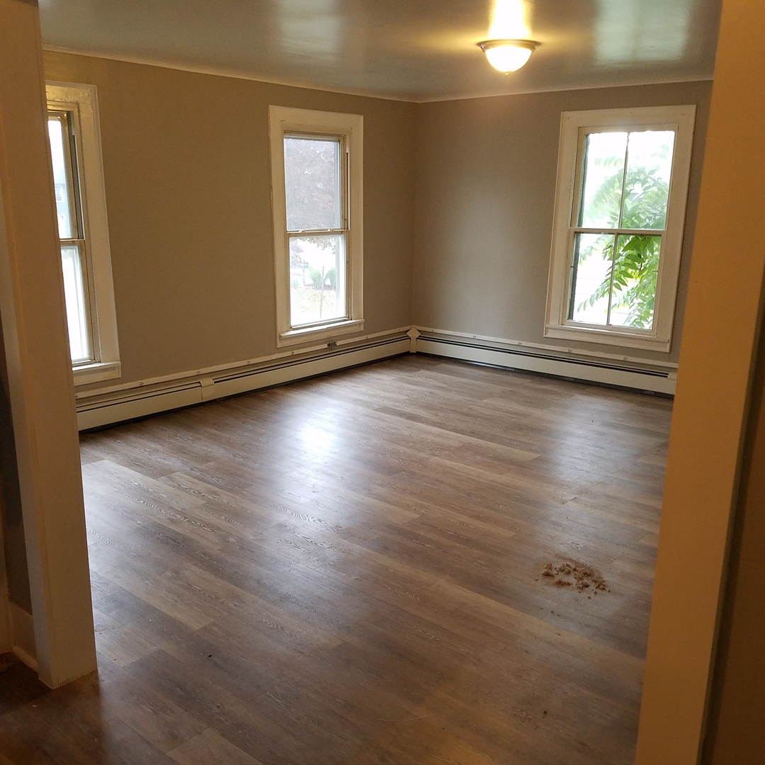 Hornell Apartment: 204 Main St