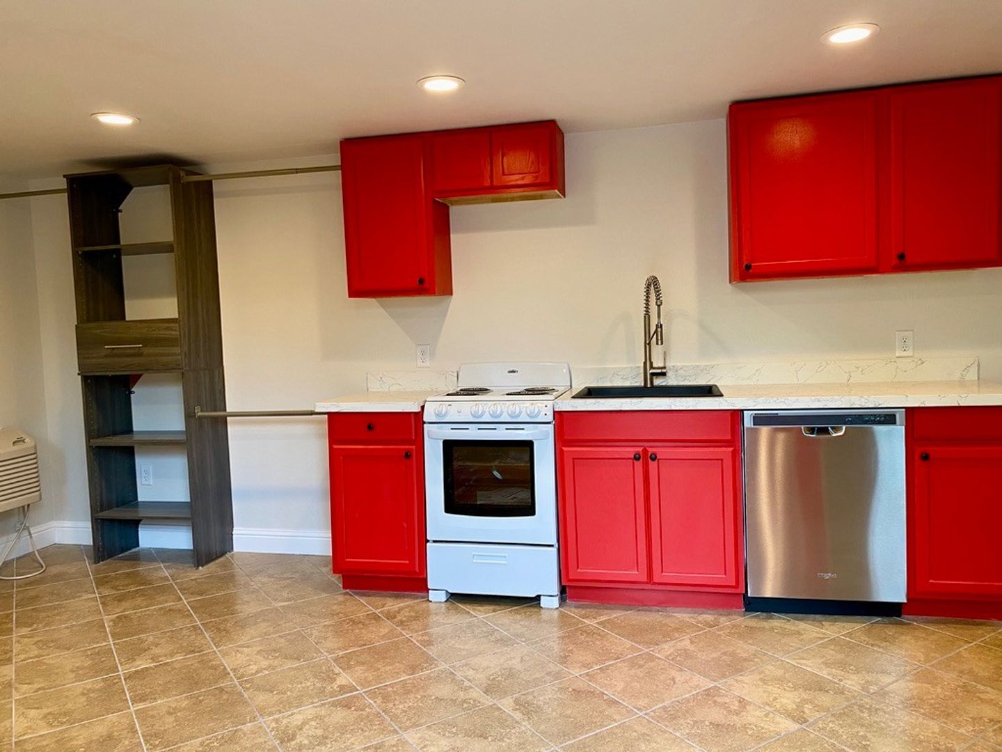 New Orleans Apartment: 7916 Hickory St.