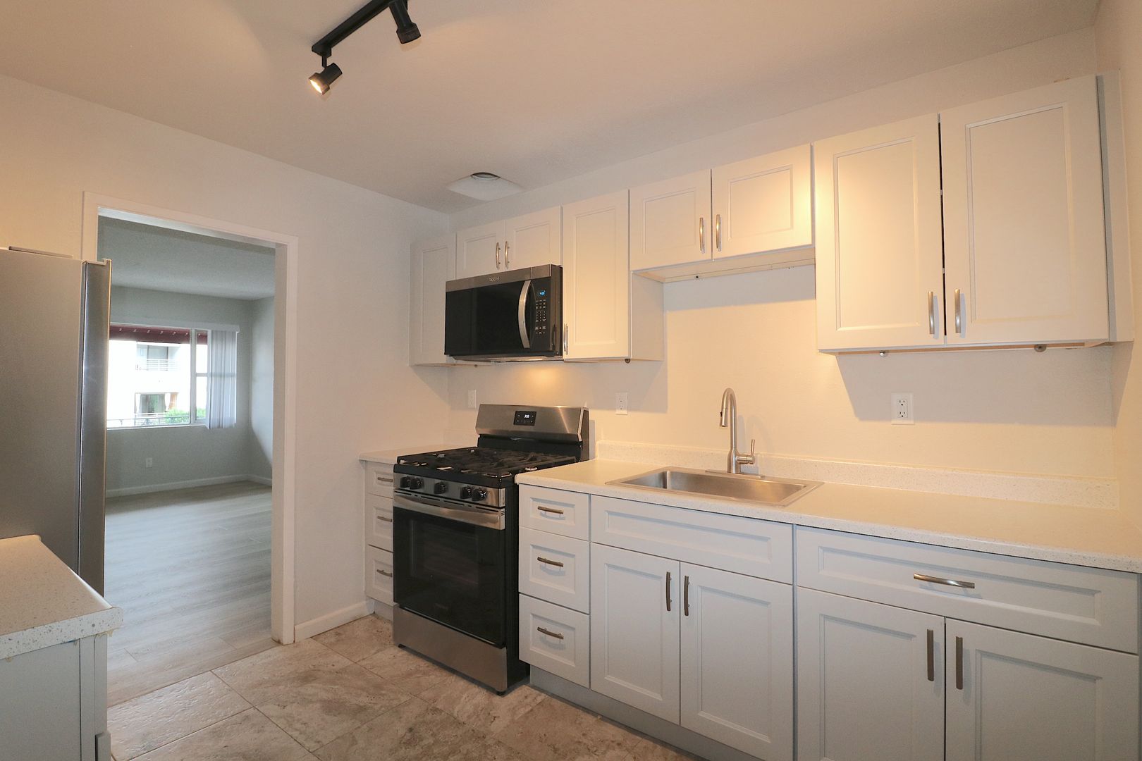 San Diego Apartment: 3948-56 Florida Street