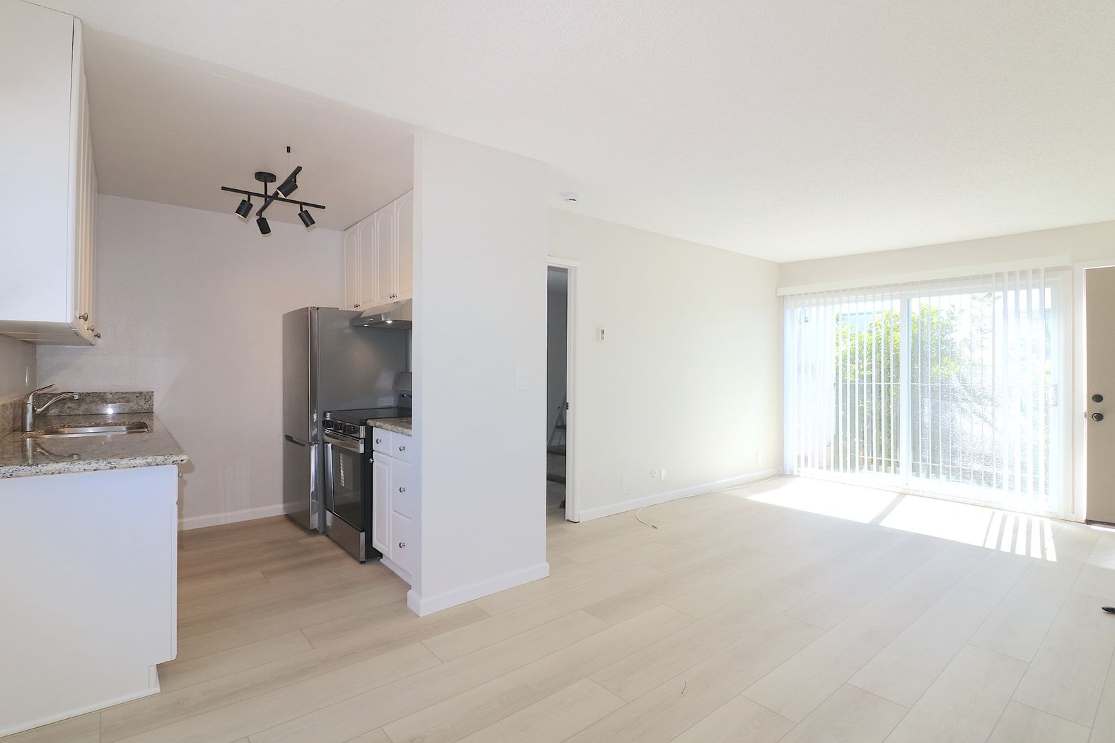 San Diego Apartment: 5310 Clairemont Mesa Boulevard