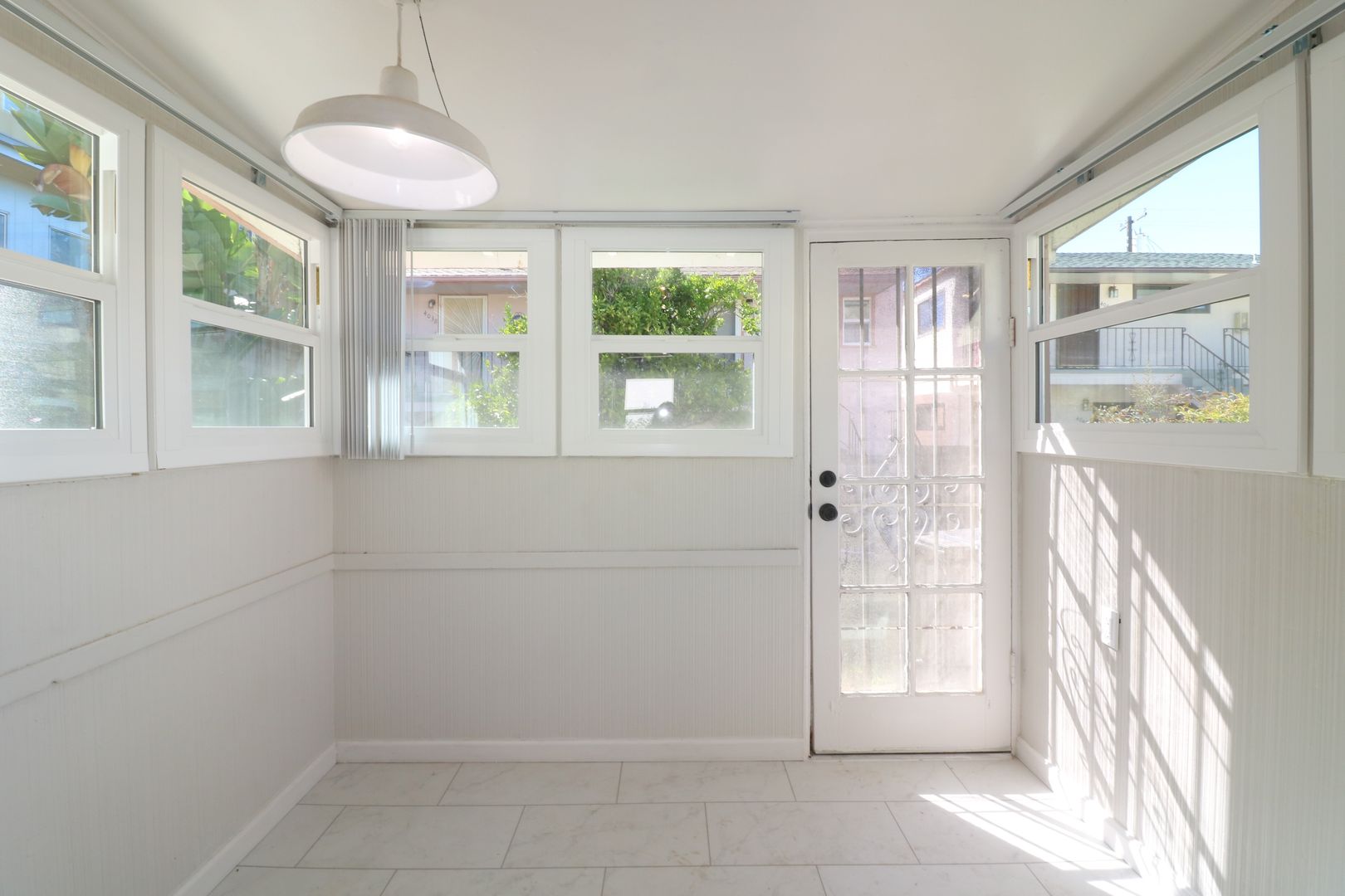 San Diego Apartment: 4034-4038 1/2 Hamilton Street