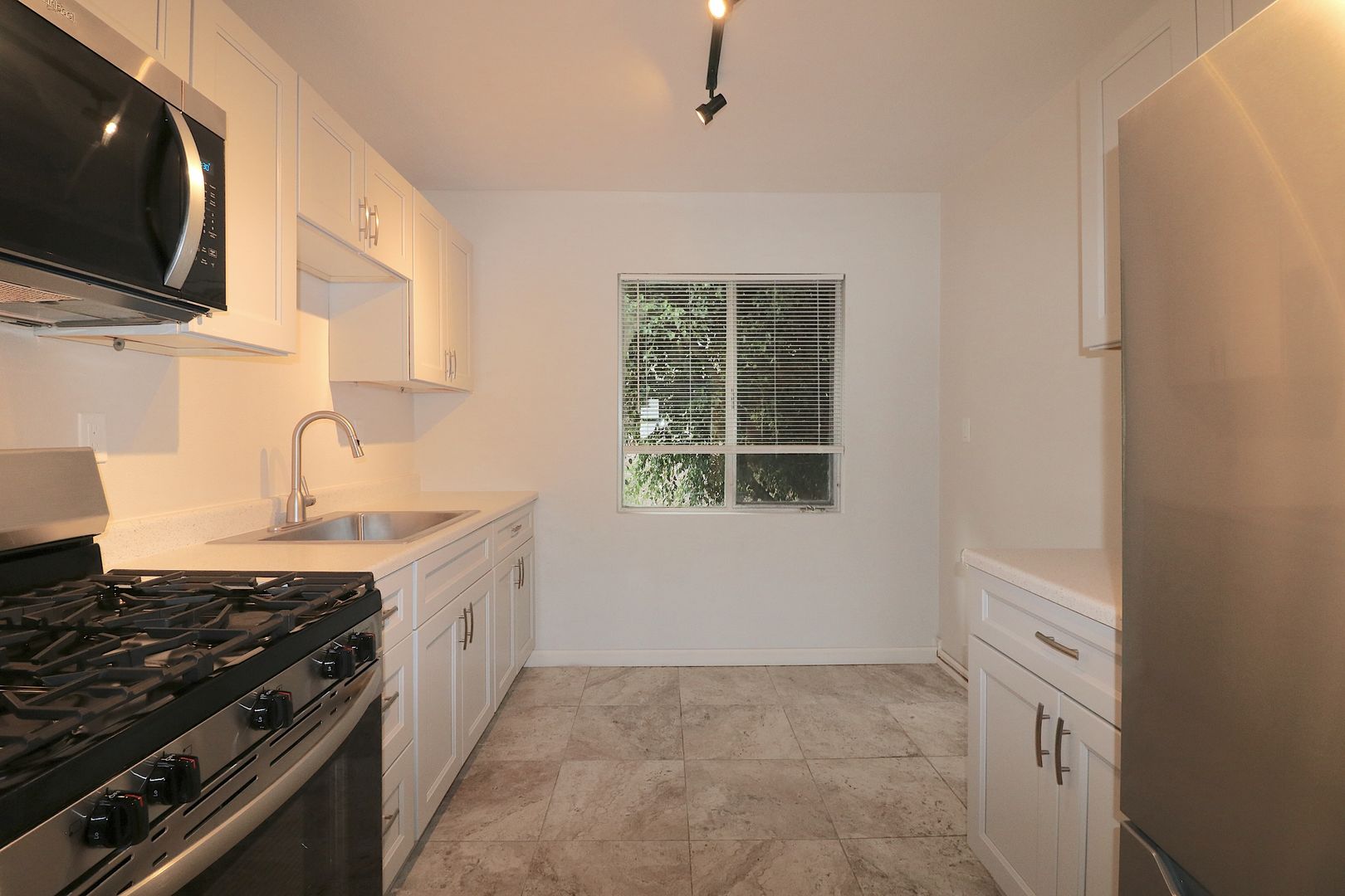 San Diego Apartment: 3948-56 Florida Street