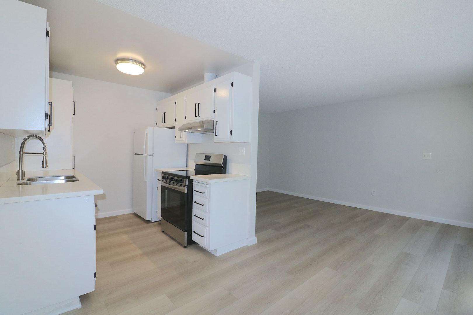 San Diego Apartment: 2024 Reed Avenue