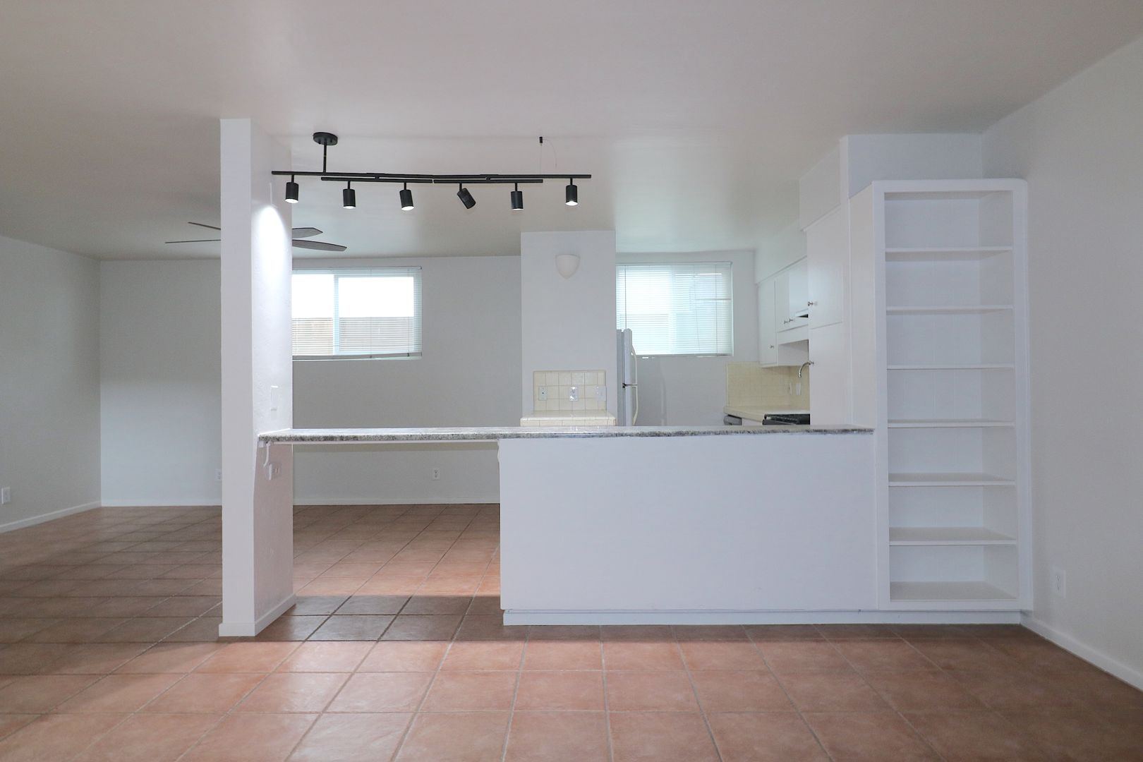 San Diego Apartment: 1834 Mission Avenue