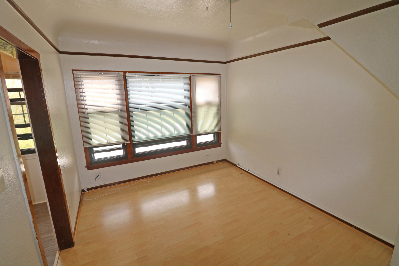 San Diego Apartment: 202- 21 Second Avenue