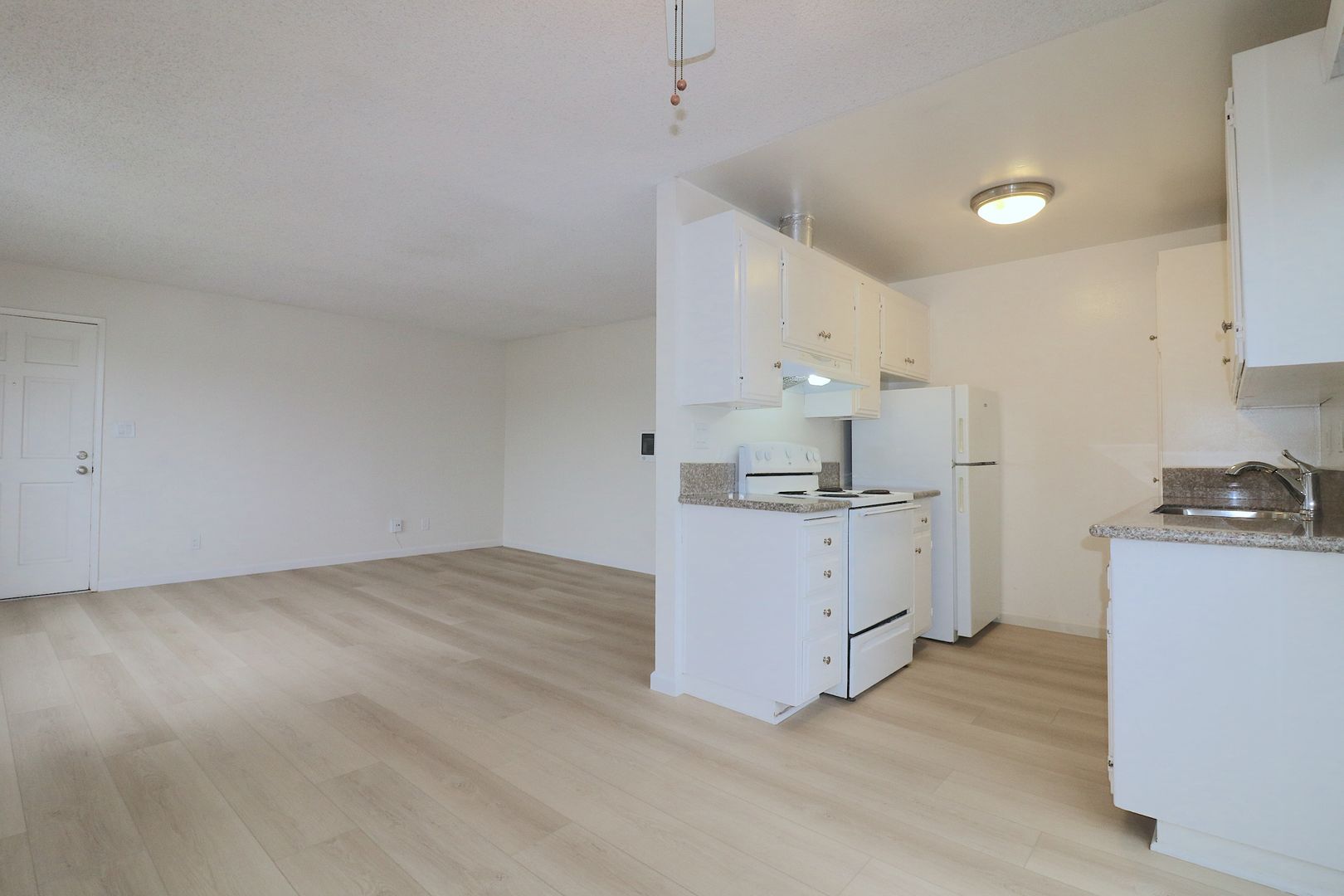 San Diego Apartment: 2024 Reed Avenue