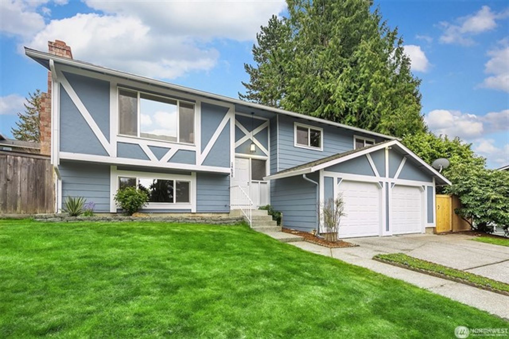 Woodinville House: 14638 124th Pl NE