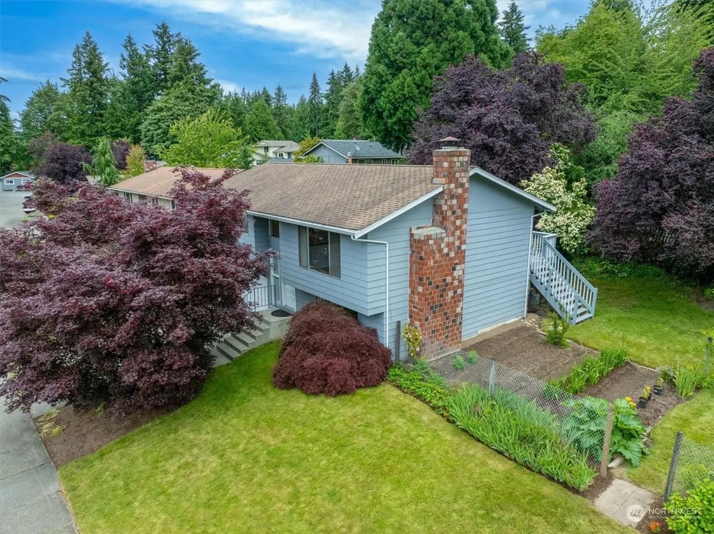 Redmond House: 10608 166th PL NE