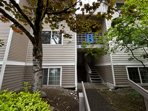 Warm & Cozy 2 Bedroom Condo for Rent in Everett – photo 1