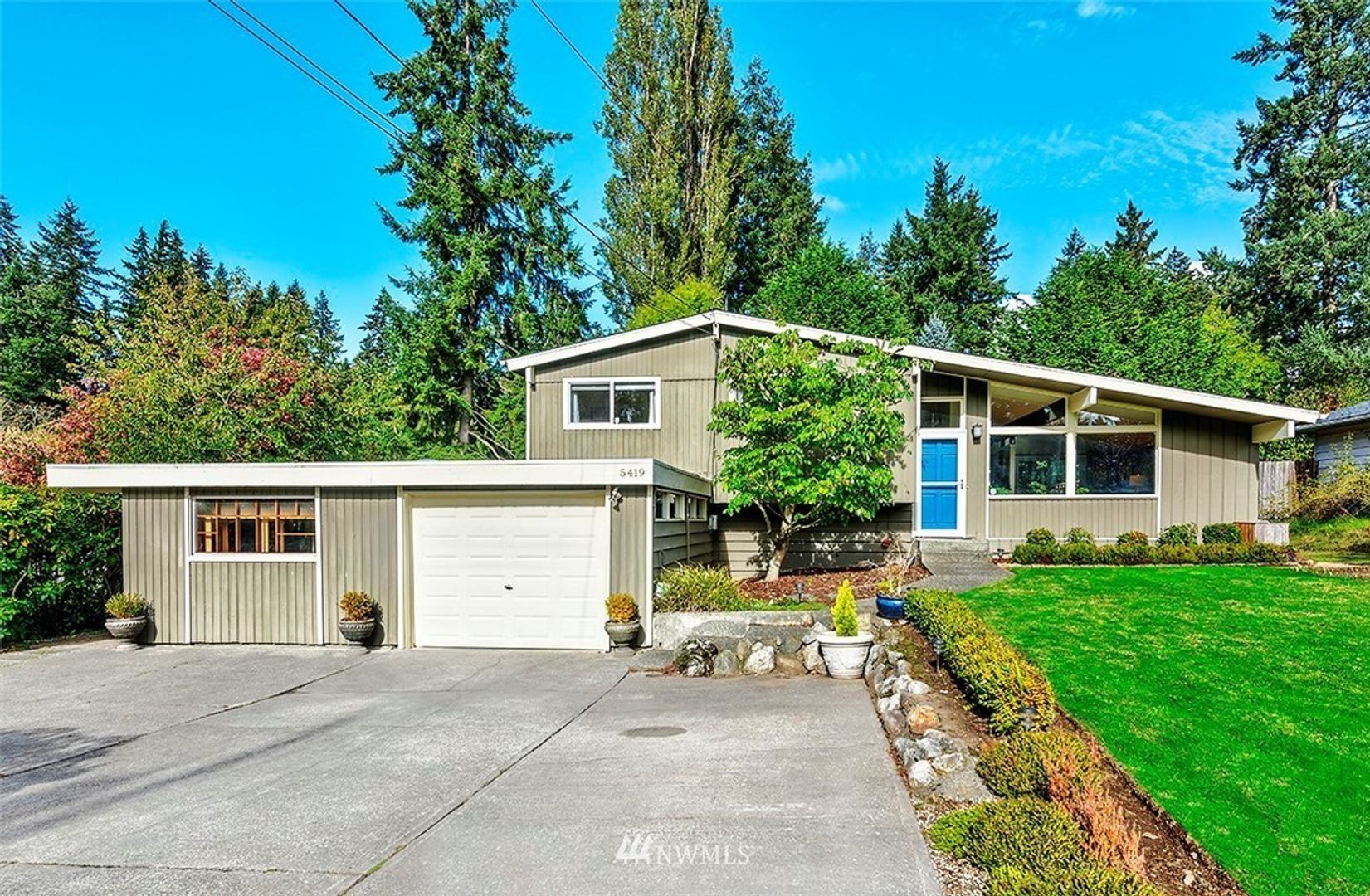 Lynnwood House: 5419 191st St. SW