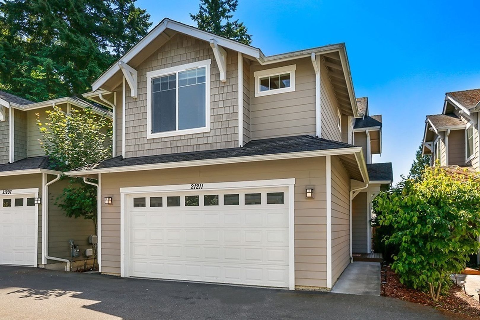 Edmonds House: 21211 82nd Pl W