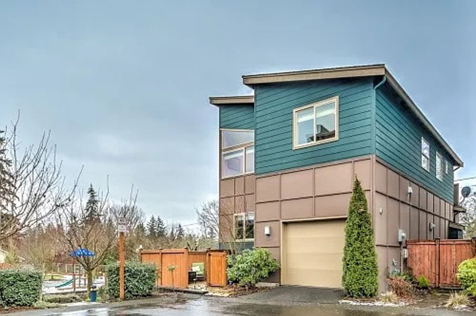 Stylish & Updated Home – 3BR/2.5BA, AC, New Carpet, October Move-In