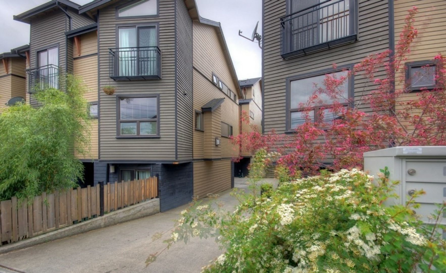 Seattle House: 5515 28th Ave. NW - #A