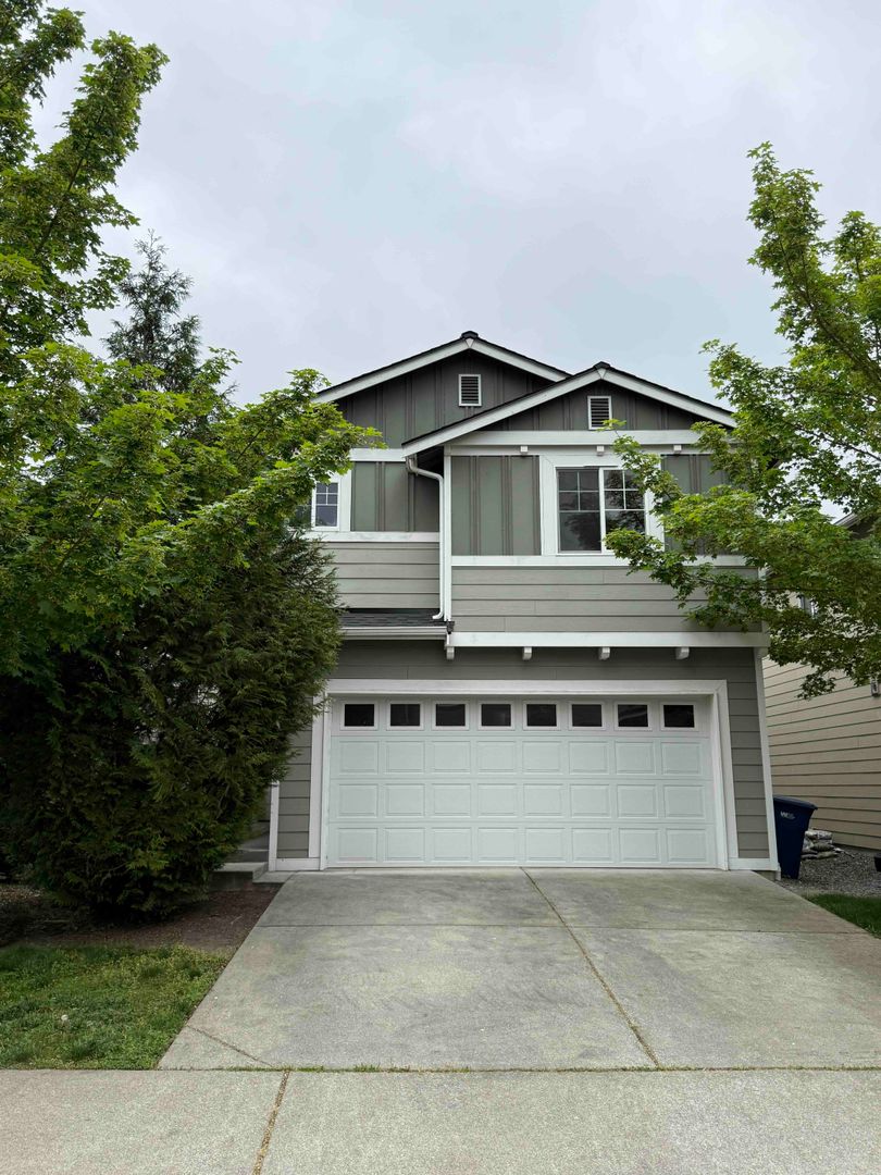 Marysville House: 14629 46th Ave NE