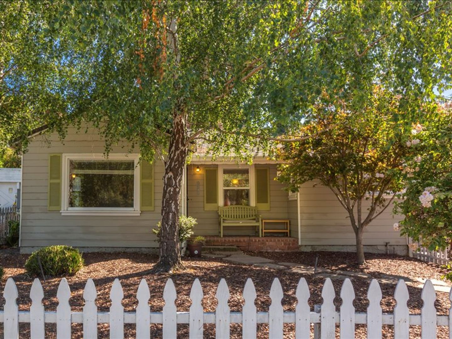 Oakland House: 7741 Greenly Dr