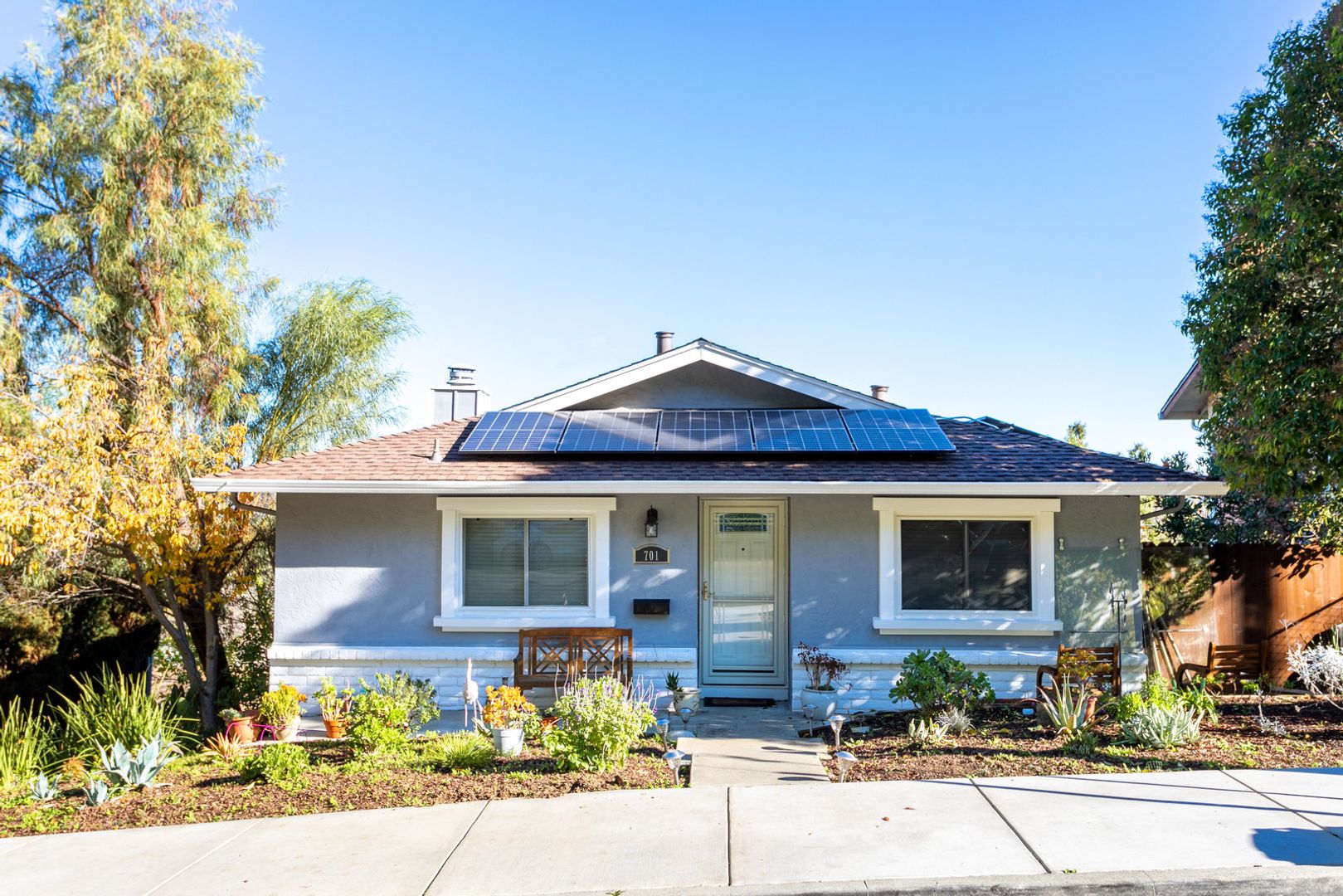 Martinez House: 701 Carquinez Way