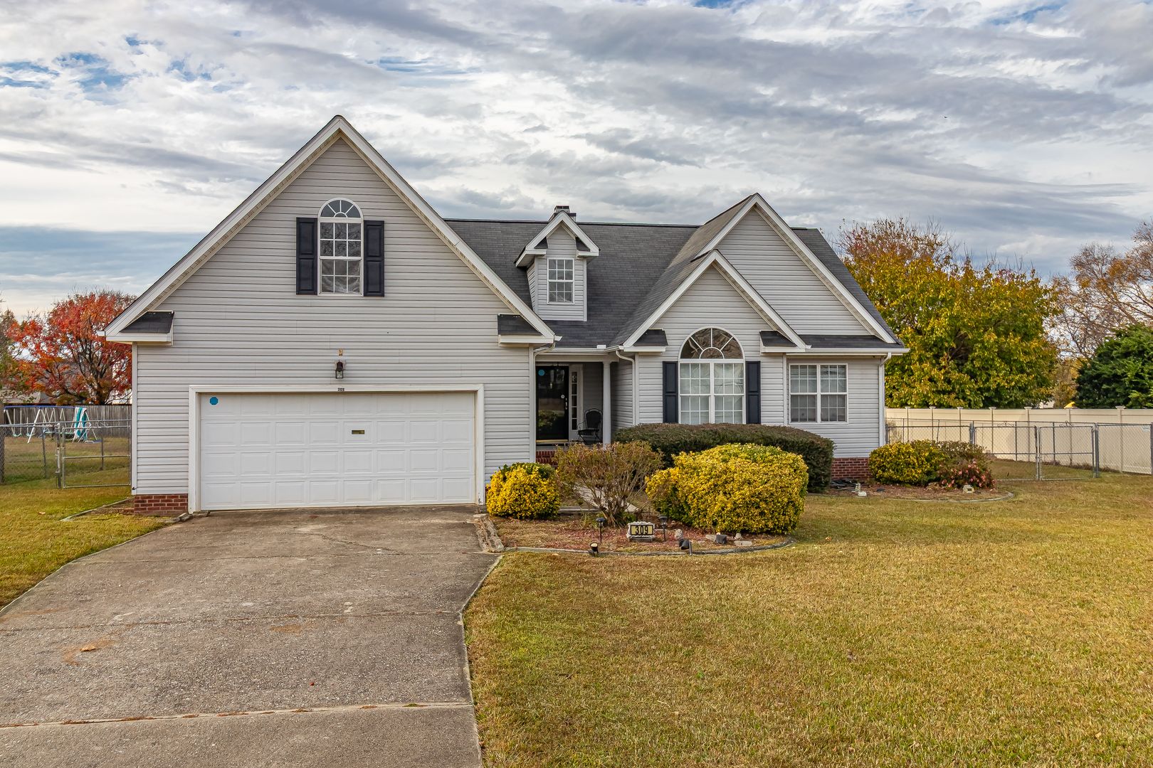 Goldsboro House: 309 Woodcroft Drive