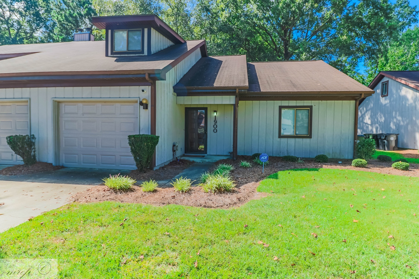 Goldsboro House: 1900 Stephens Street