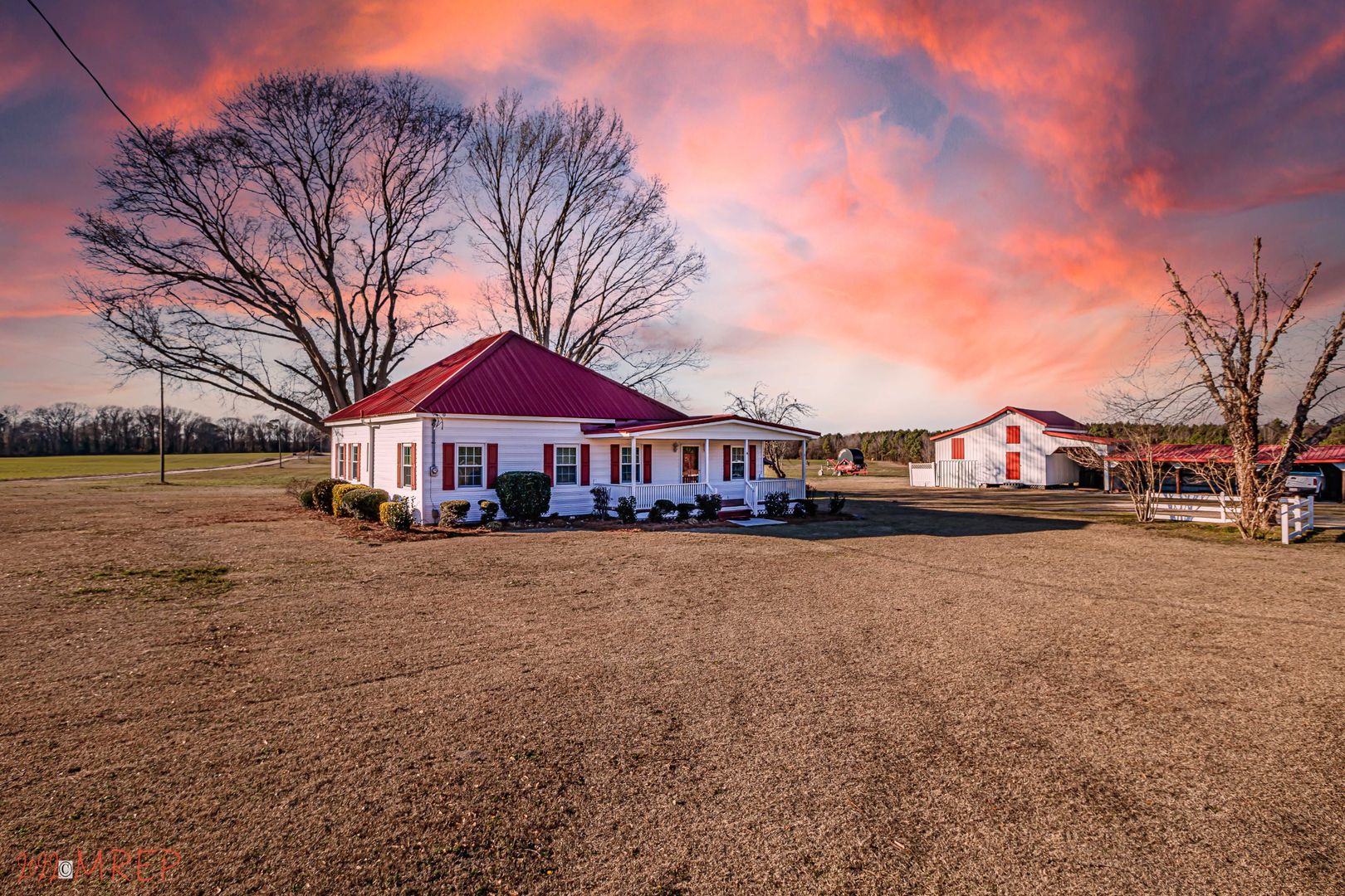 RENOVATED FARMHOUSE in Mt. Olive!