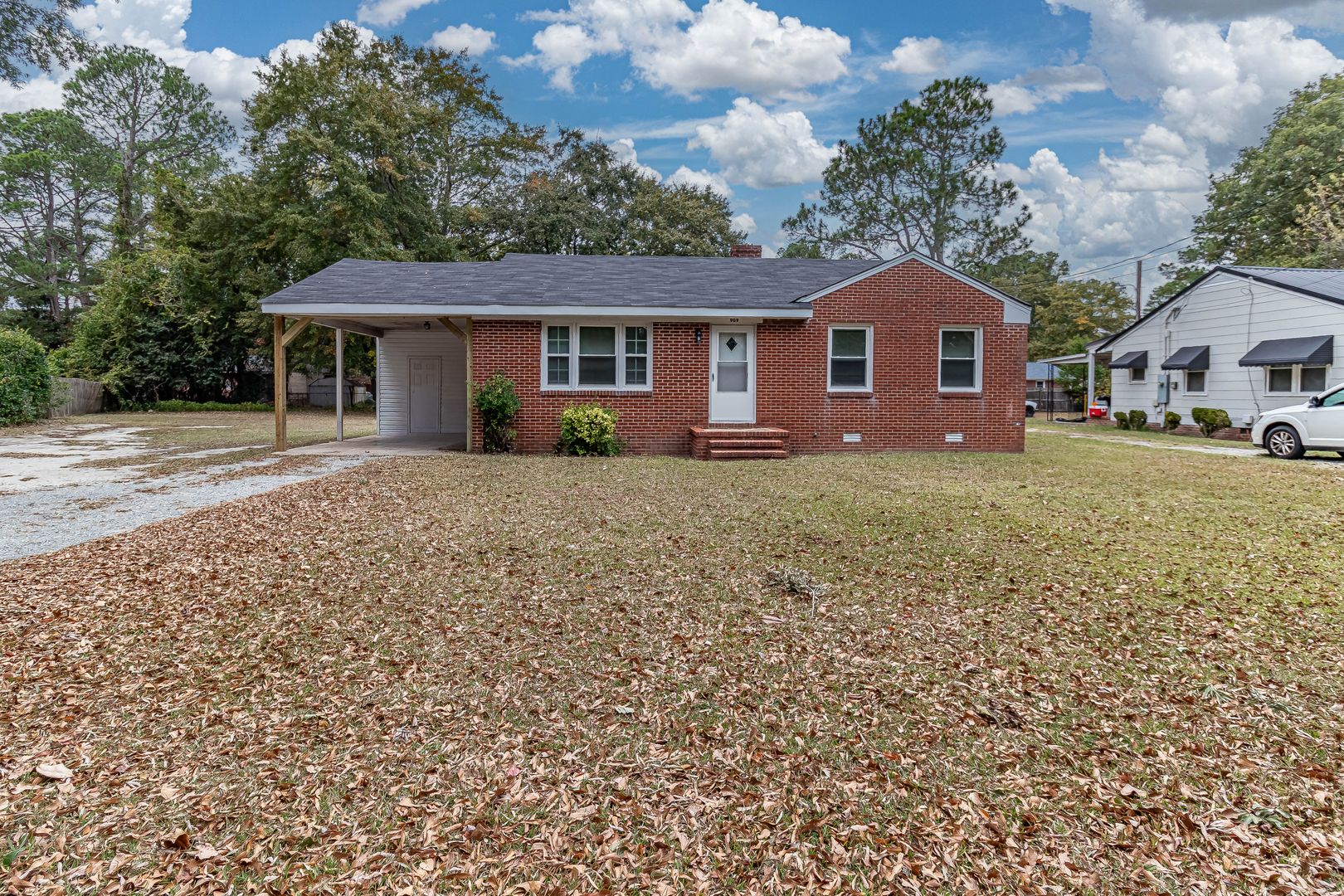 3 BR | 1 BA Brick Home in Goldsboro *less than 2 miles from SJAFB!