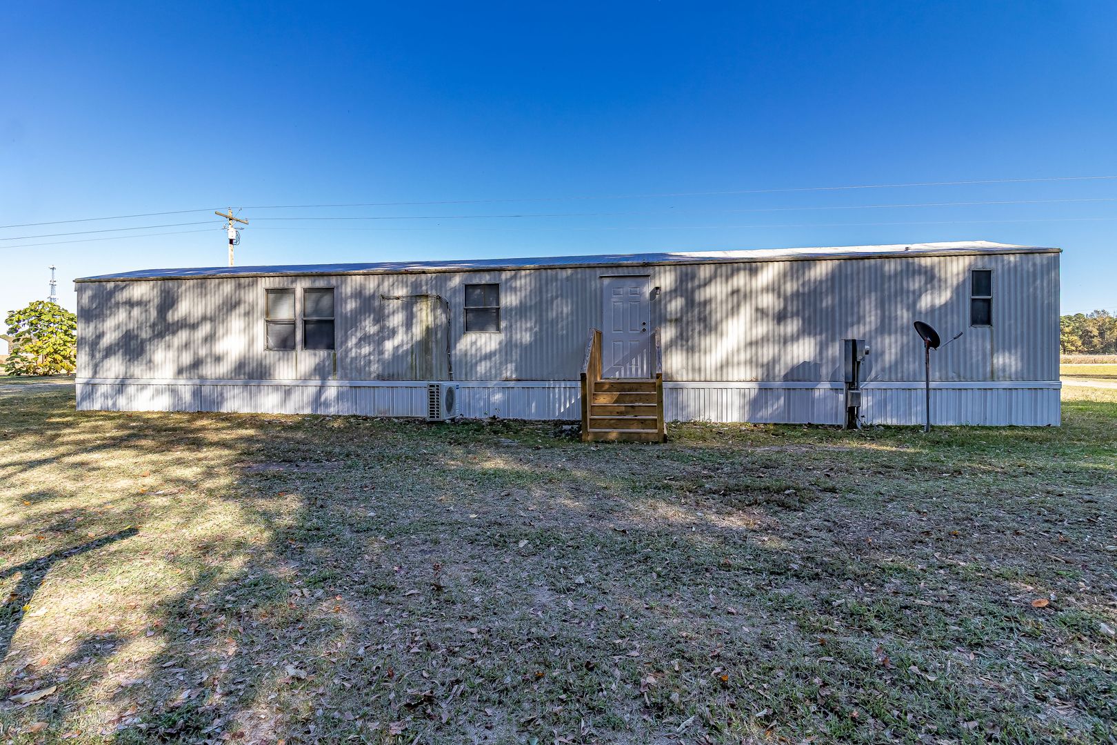 Goldsboro House: 394 Community Drive