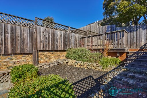 1387 De Haro St., San Francisco, CA 94107