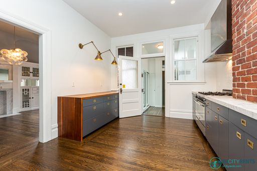 1327 McAllister St., San Francisco, CA 94115