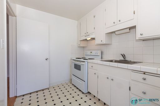 1332 10th Ave. #204, San Francisco, CA 94122