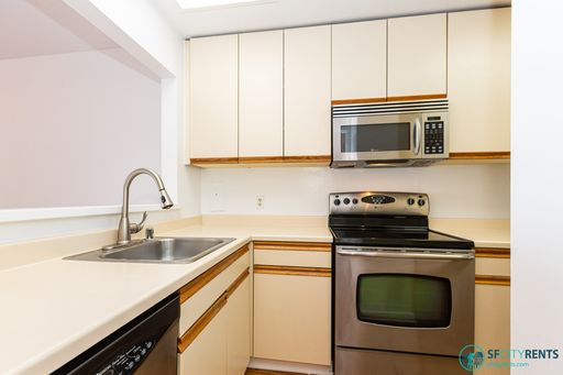1350 California St. #104 , San Francisco, CA 94109