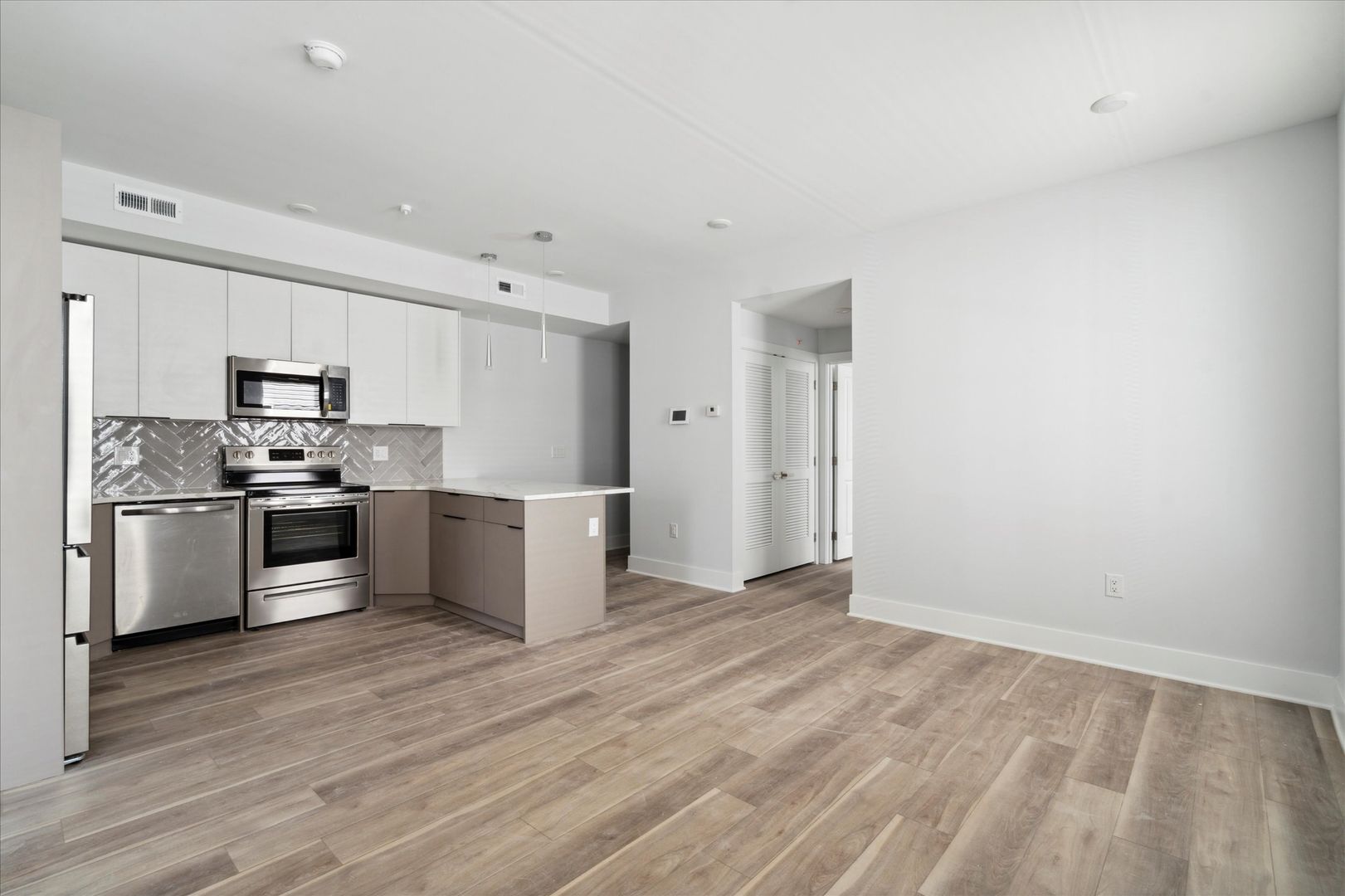 Philadelphia Apartment: 746 N 40TH ST