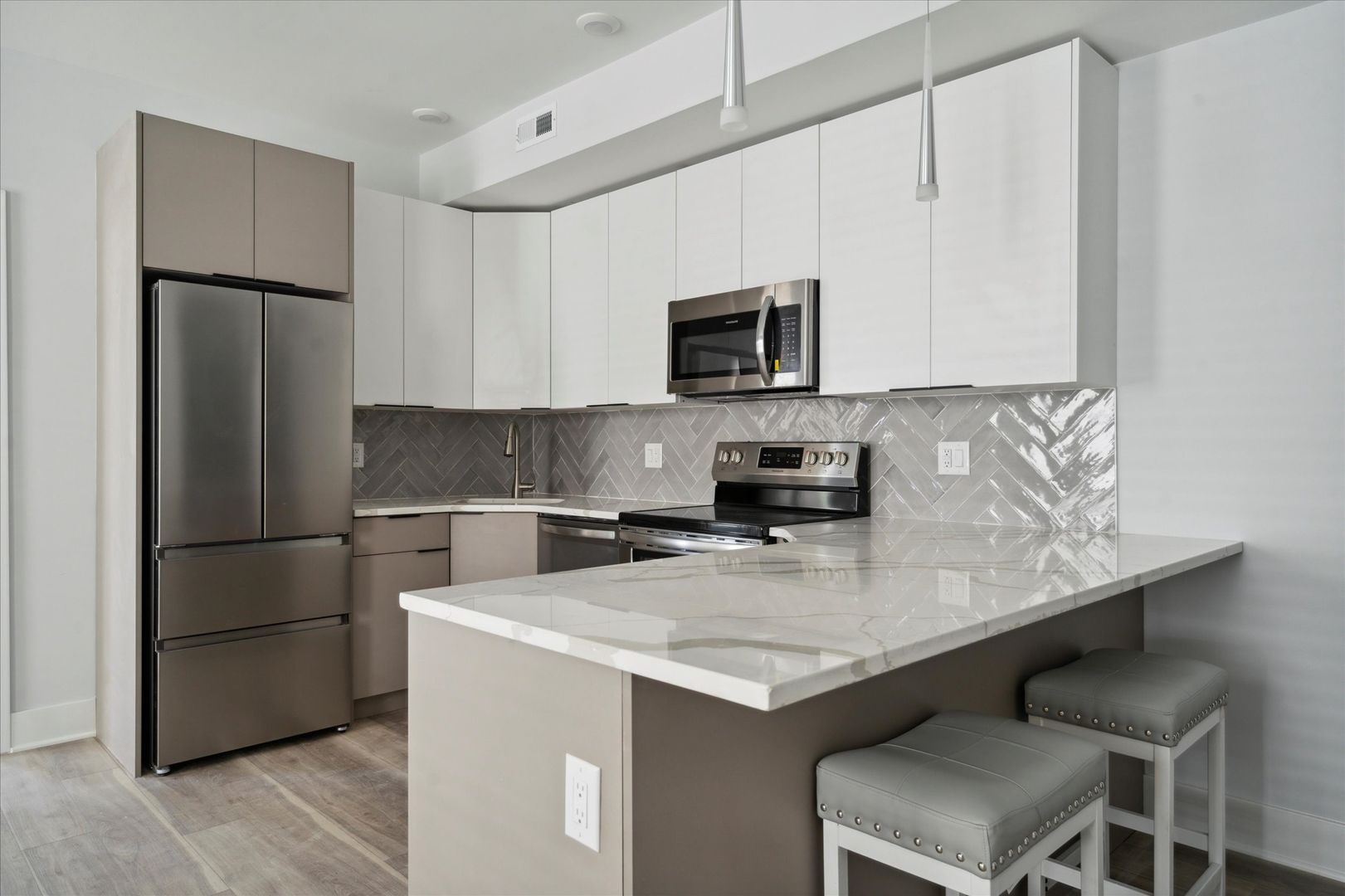 Philadelphia Apartment: 748 N 40th ST
