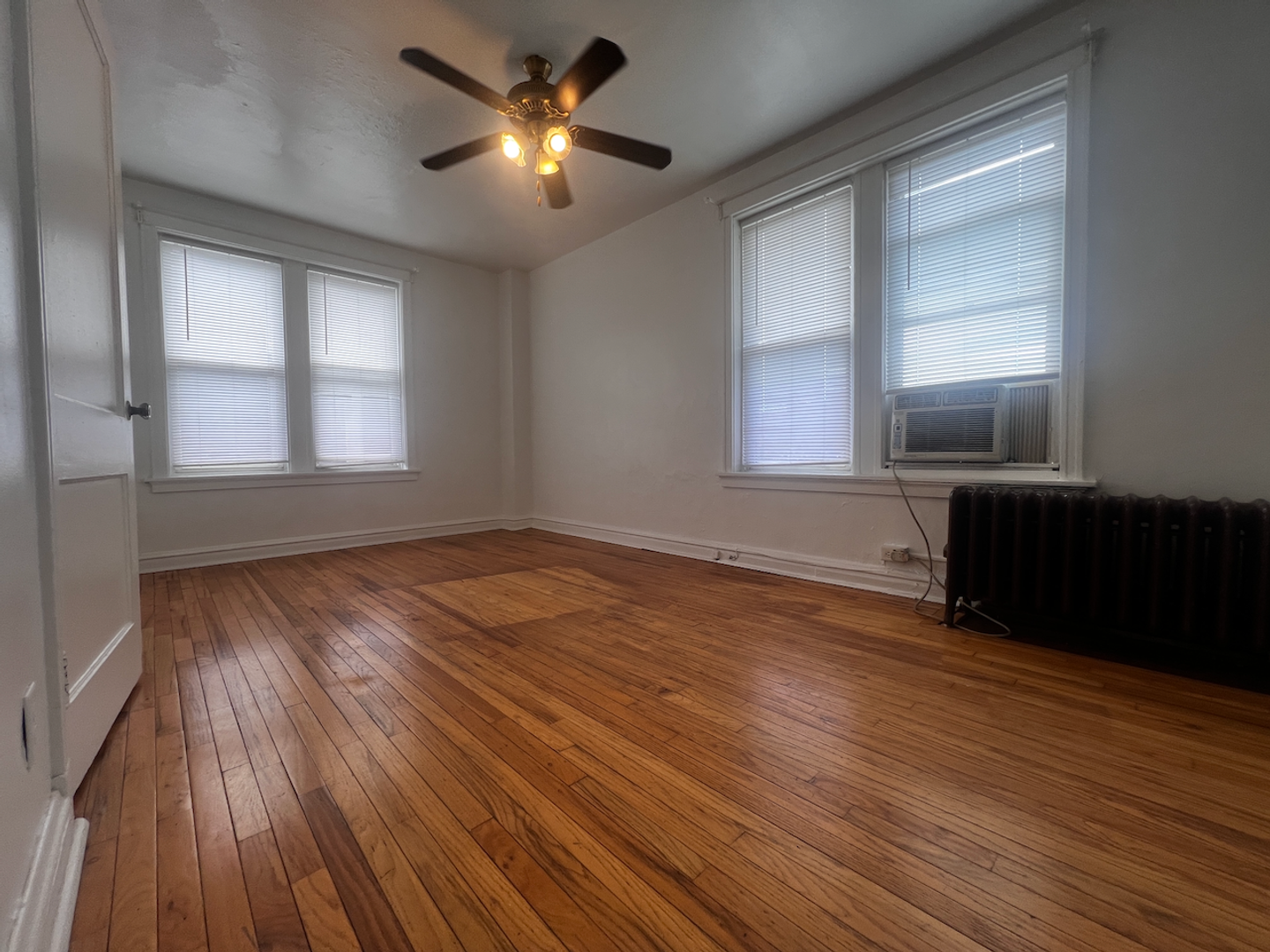 St. Louis Apartment: 3853 Lindell Boulevard