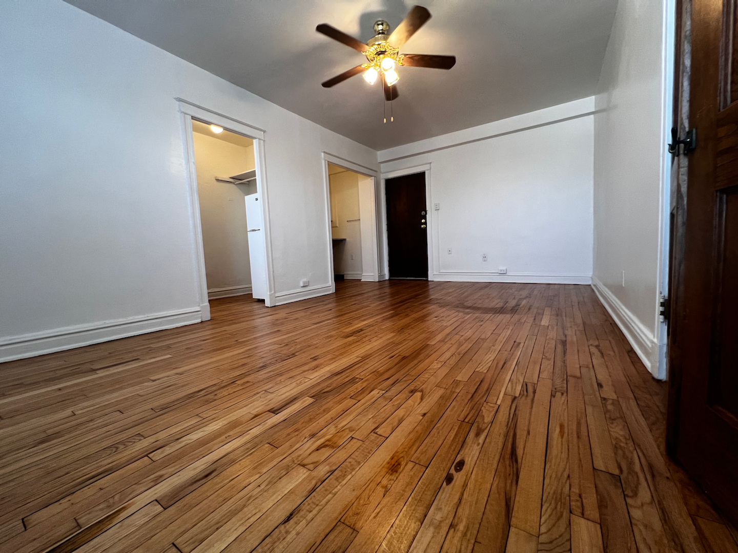 St. Louis Apartment: 4066 Lindell Blvd.