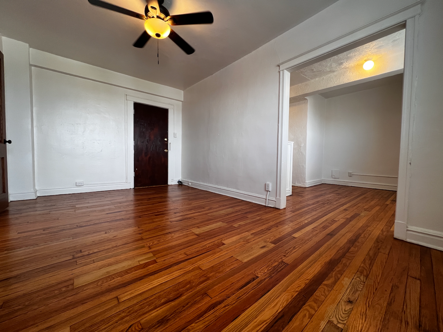 St. Louis Apartment: 3853 Lindell Boulevard