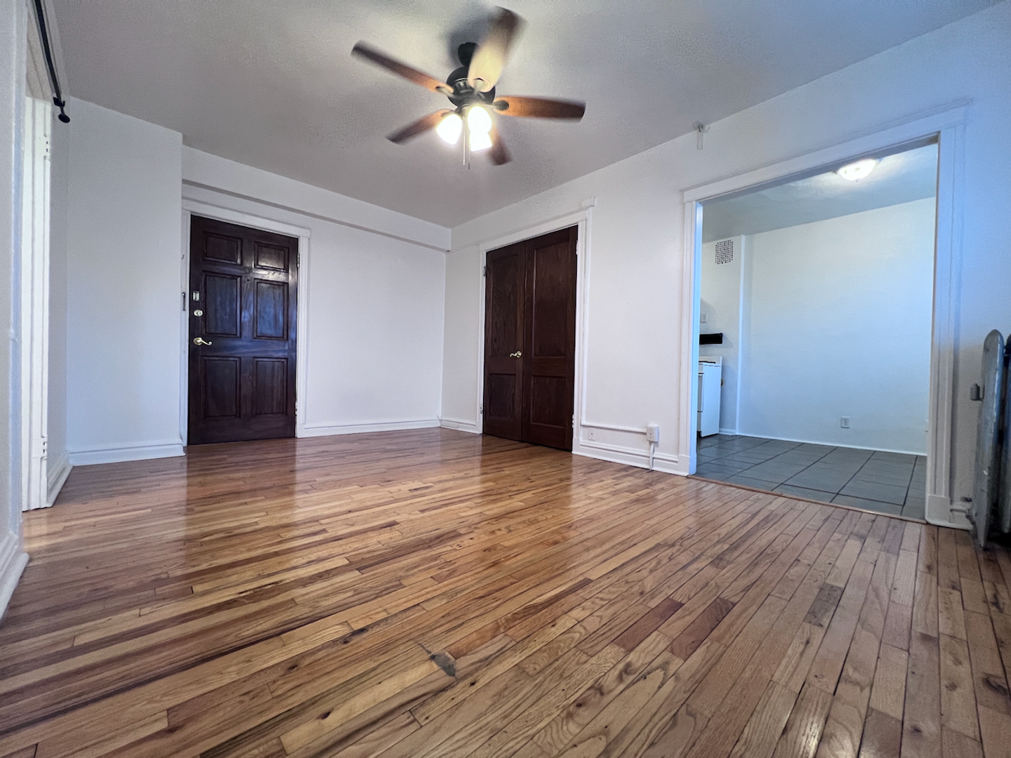 St. Louis Apartment: 3853 Lindell Boulevard