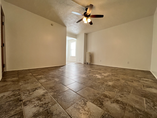Spacious One-Bedroom Across From SLU Includes Appliances & Utilities – photo 1