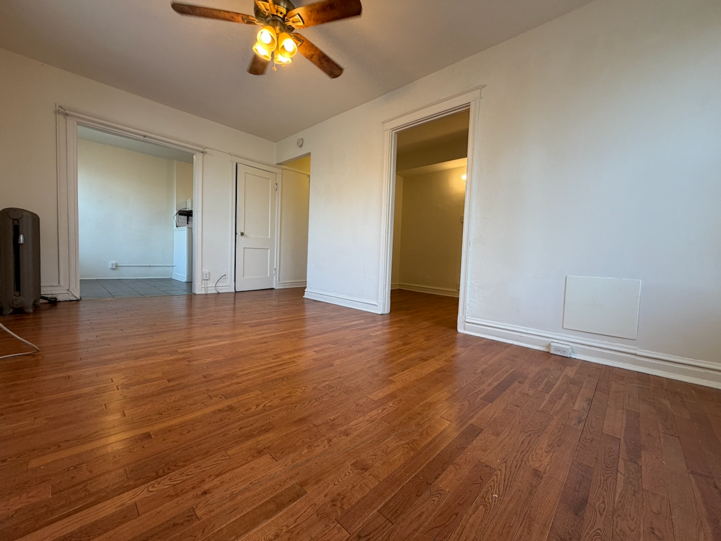 St. Louis Apartment: 3853 Lindell Boulevard