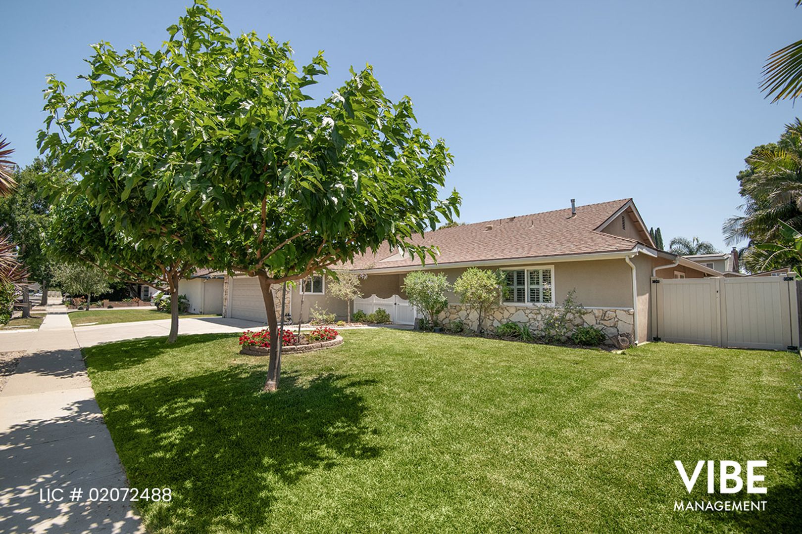 Thousand Oaks House: 222 Lupe Ave