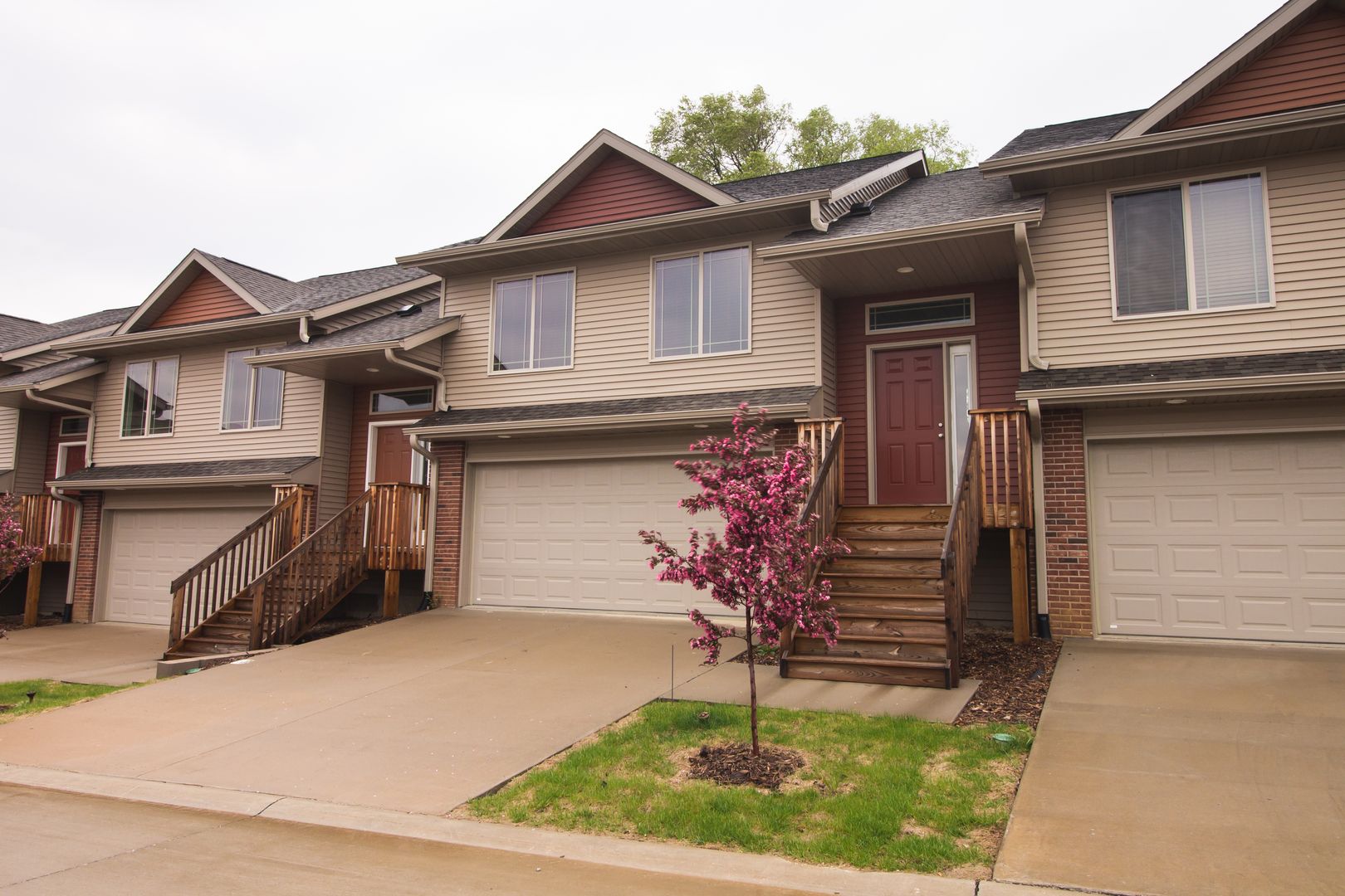 Tiffin Apartment: 590 Calla Lily Way