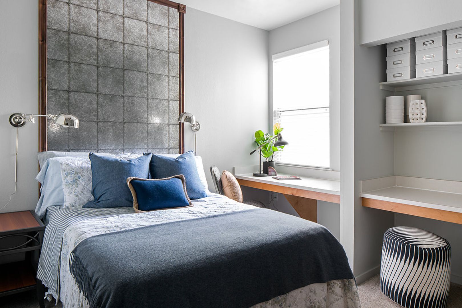 Iowa City Apartment: 100 Hawk Ridge Drive