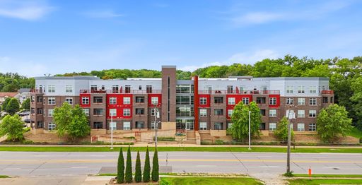 629 S. Riverside Dr. 3 Bedroom, 2 Bathroom AVAILABLE AUGUST 1ST! – photo 1