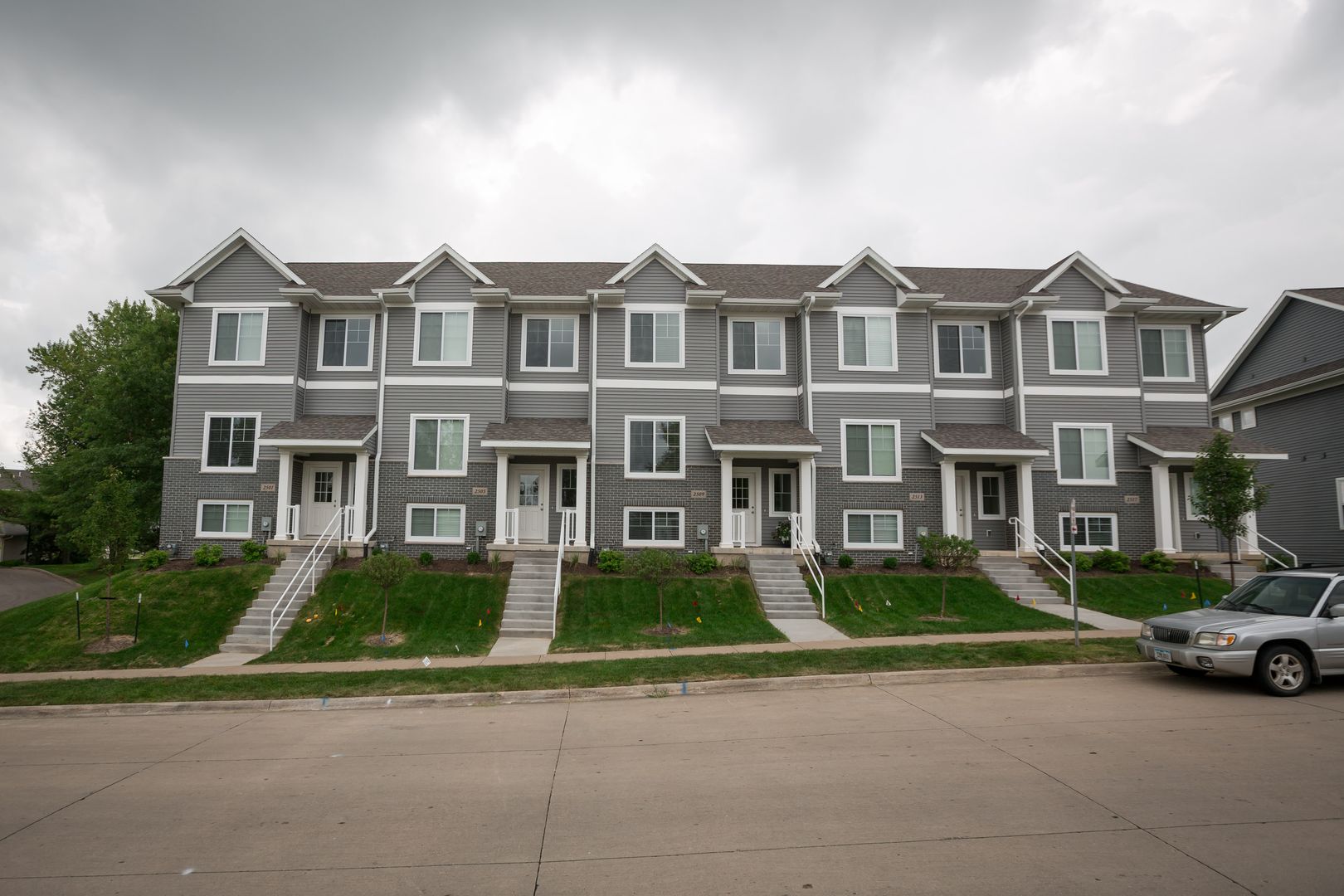 Iowa City Apartment: 1121 Mormon Trek Blvd