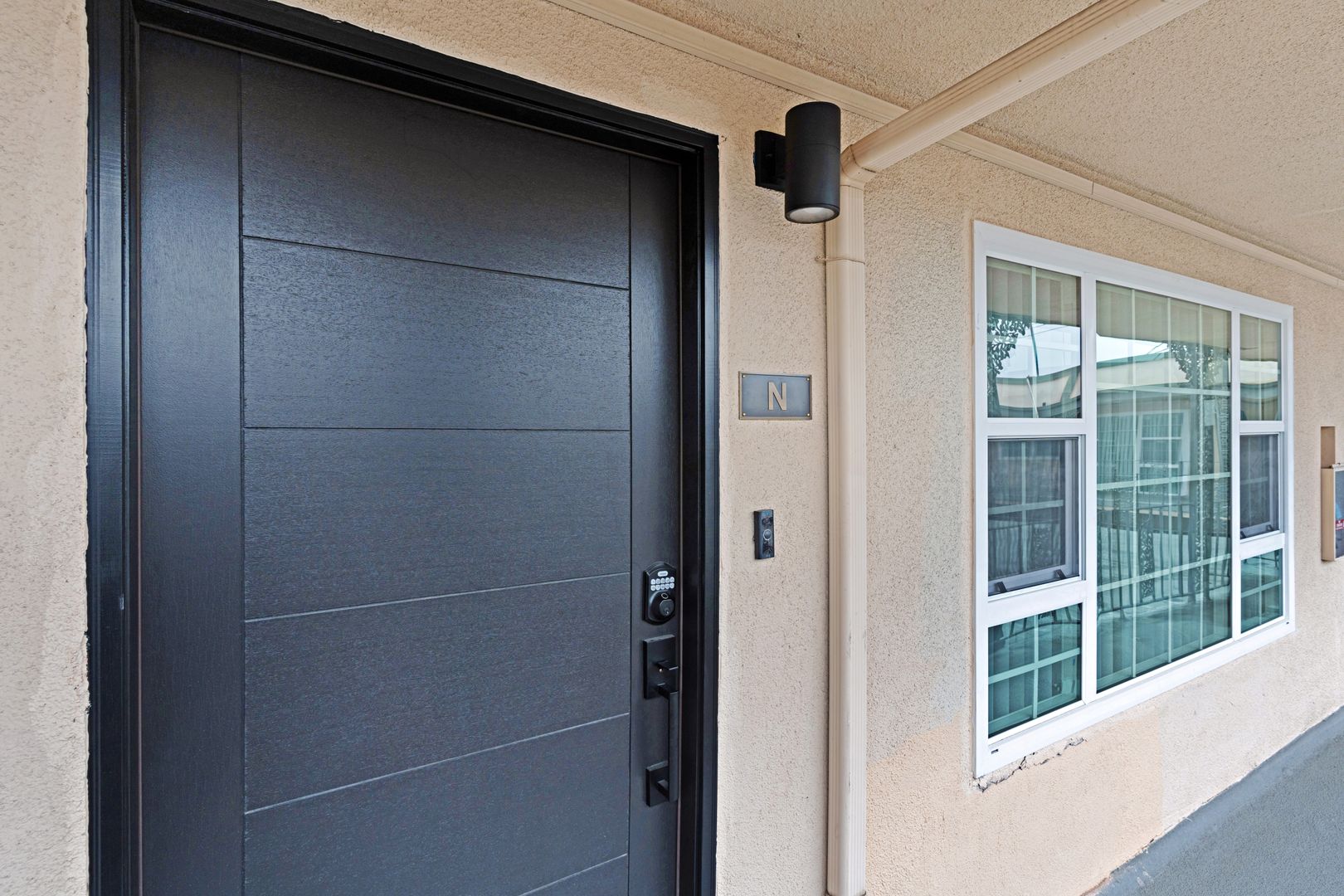 Alhambra Apartment: 508 N 2nd St