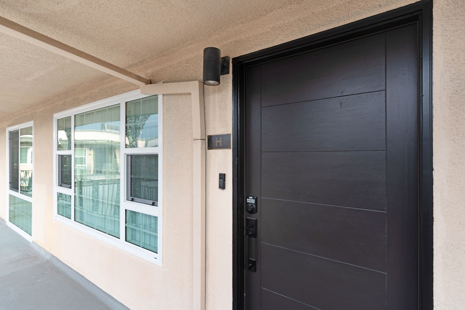 Alhambra Apartment: 508 N 2nd St