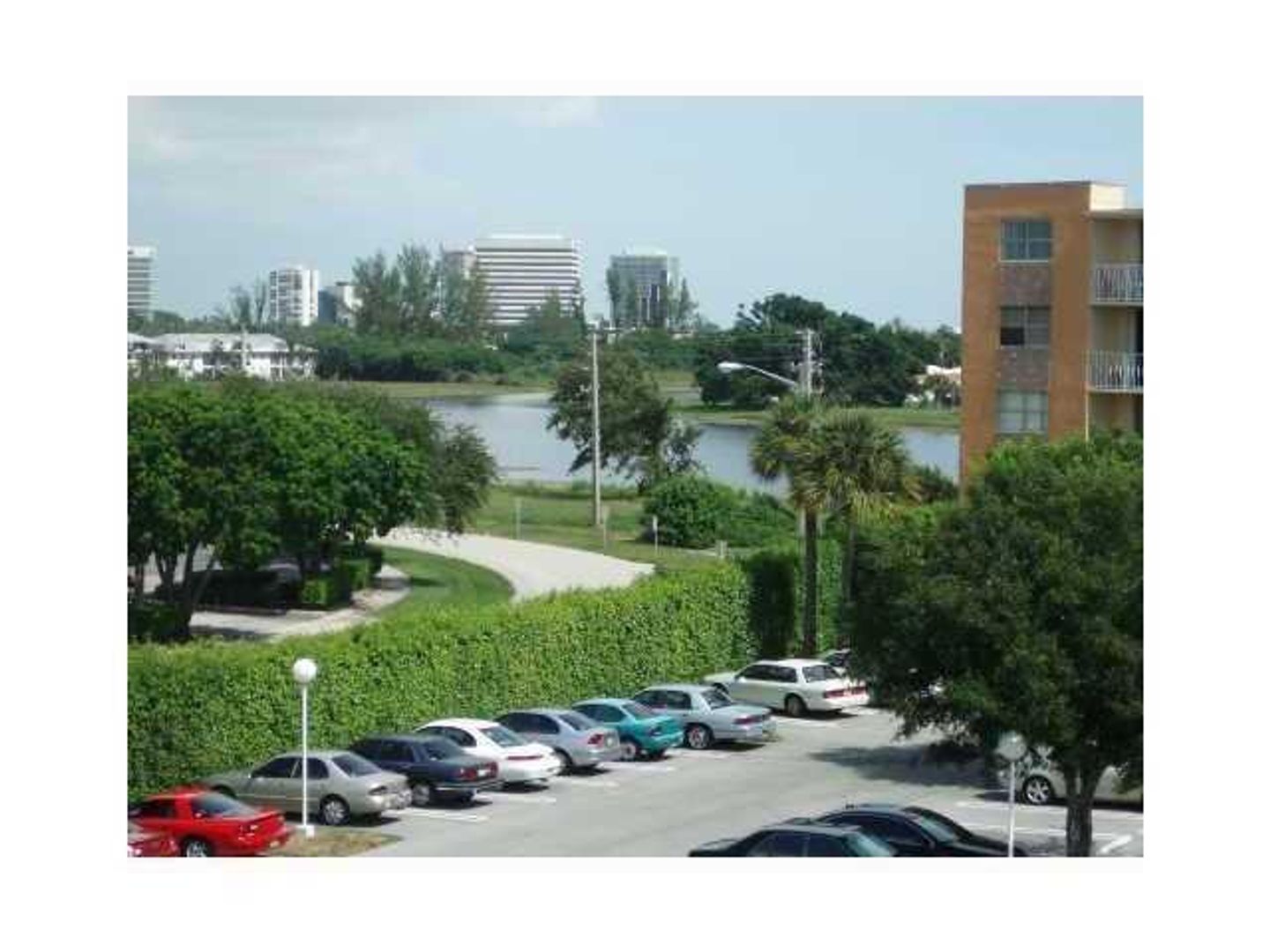 West Palm Beach Apartment: 480 Executive Center Drive  4-K