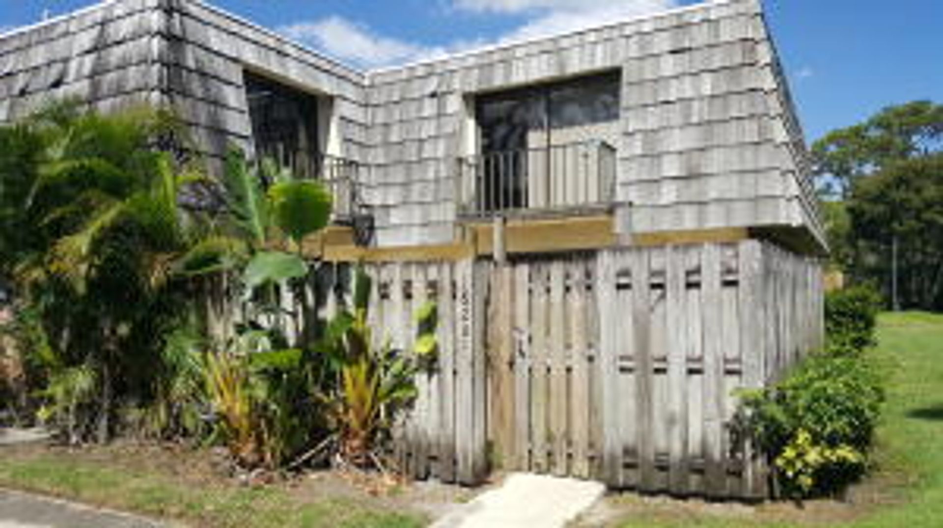 West Palm Beach Apartment: 1620 Forest Lakes Cir #B