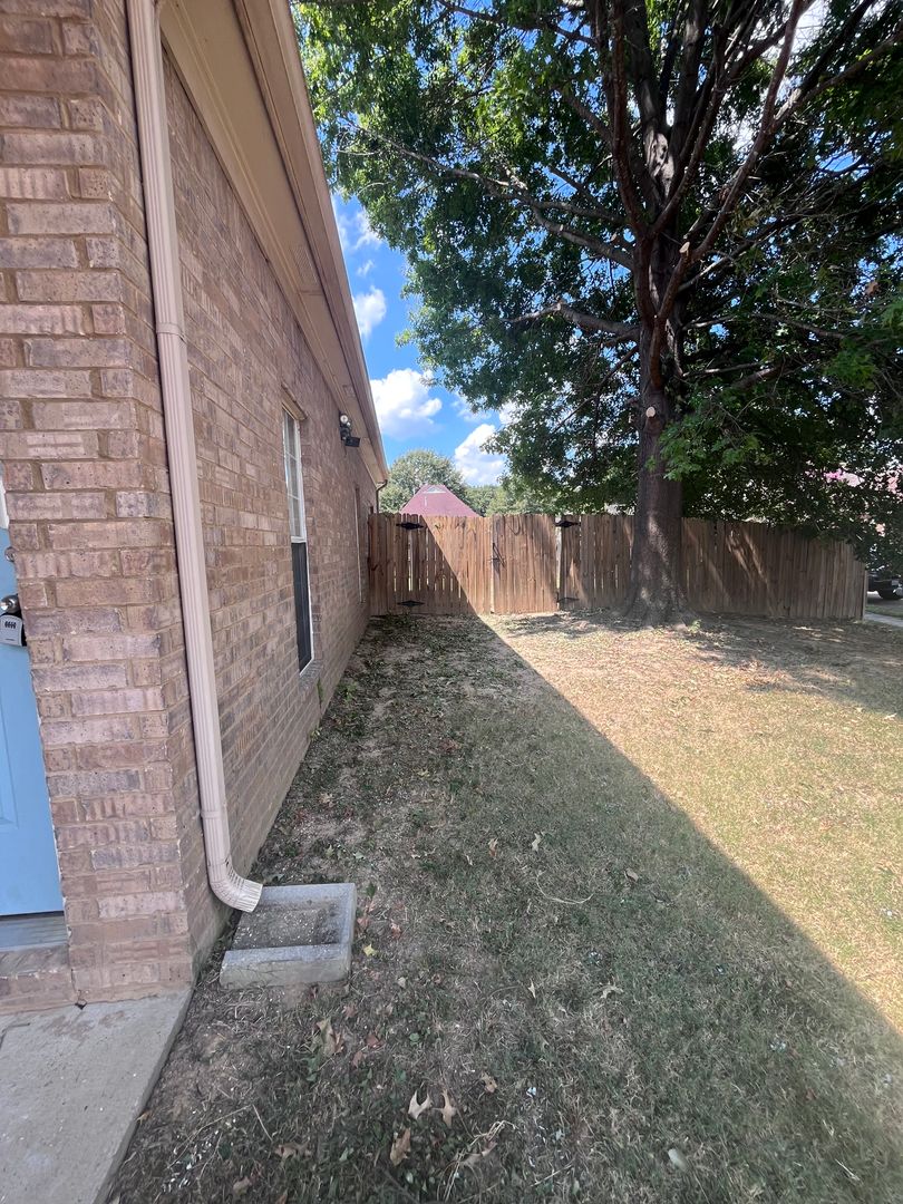 6981 Wynne Ridge 3 of 12